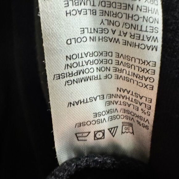 Lord & Taylor Black sweater - Picture 8 of 9